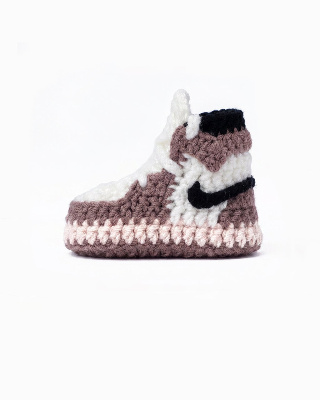 AJ BROWN/WHITE Sneaker Sokkies