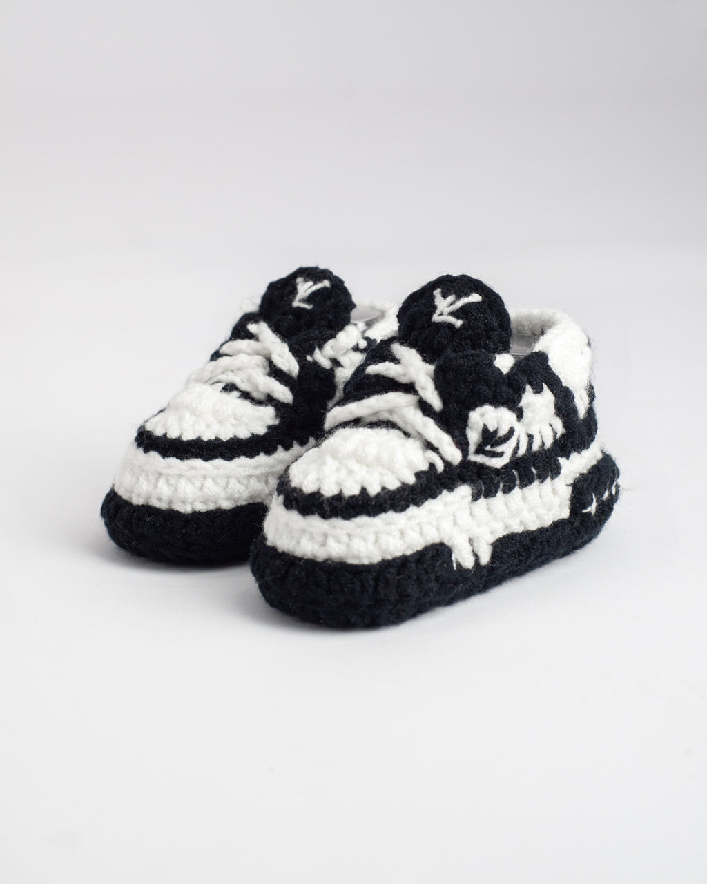 LV Sneaker Sokkies